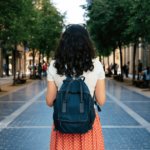 mulheres que viajam sozinhasn7 dicas