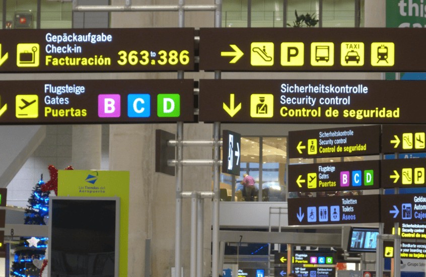 viajar de avião sozinha